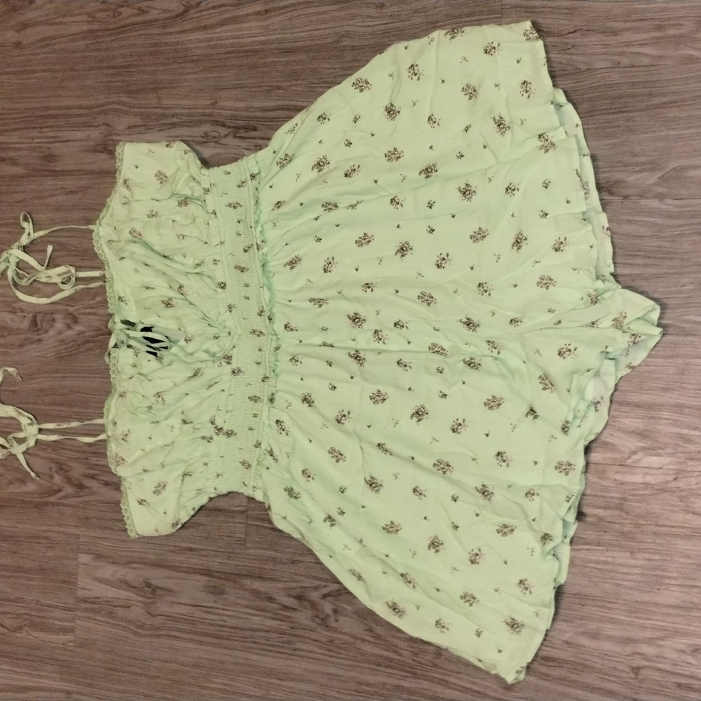 Woven Floral Romper F21 - Picture 3 of 6